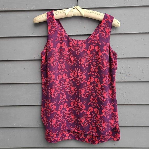 Cabi Cameo Maron Layer Split Back Top size Small - Picture 1 of 8